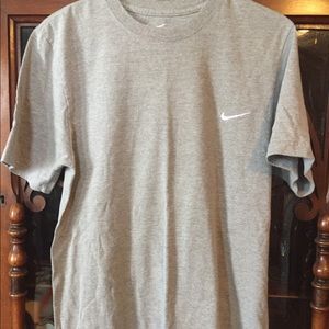Men’s Nike T-shirt